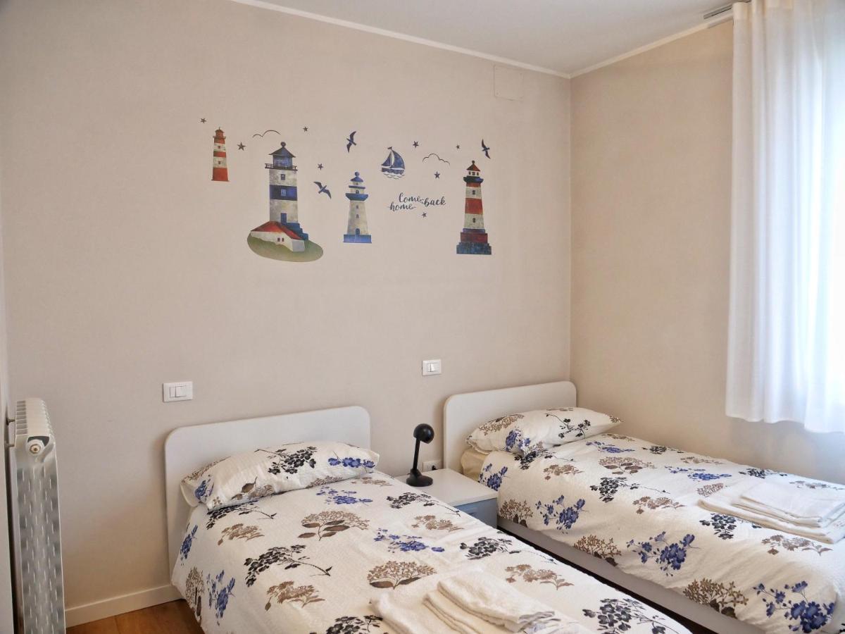 Apartment Faro Dell'estate Delizioso Bicamera Con Posto Auto Dietro La Grado