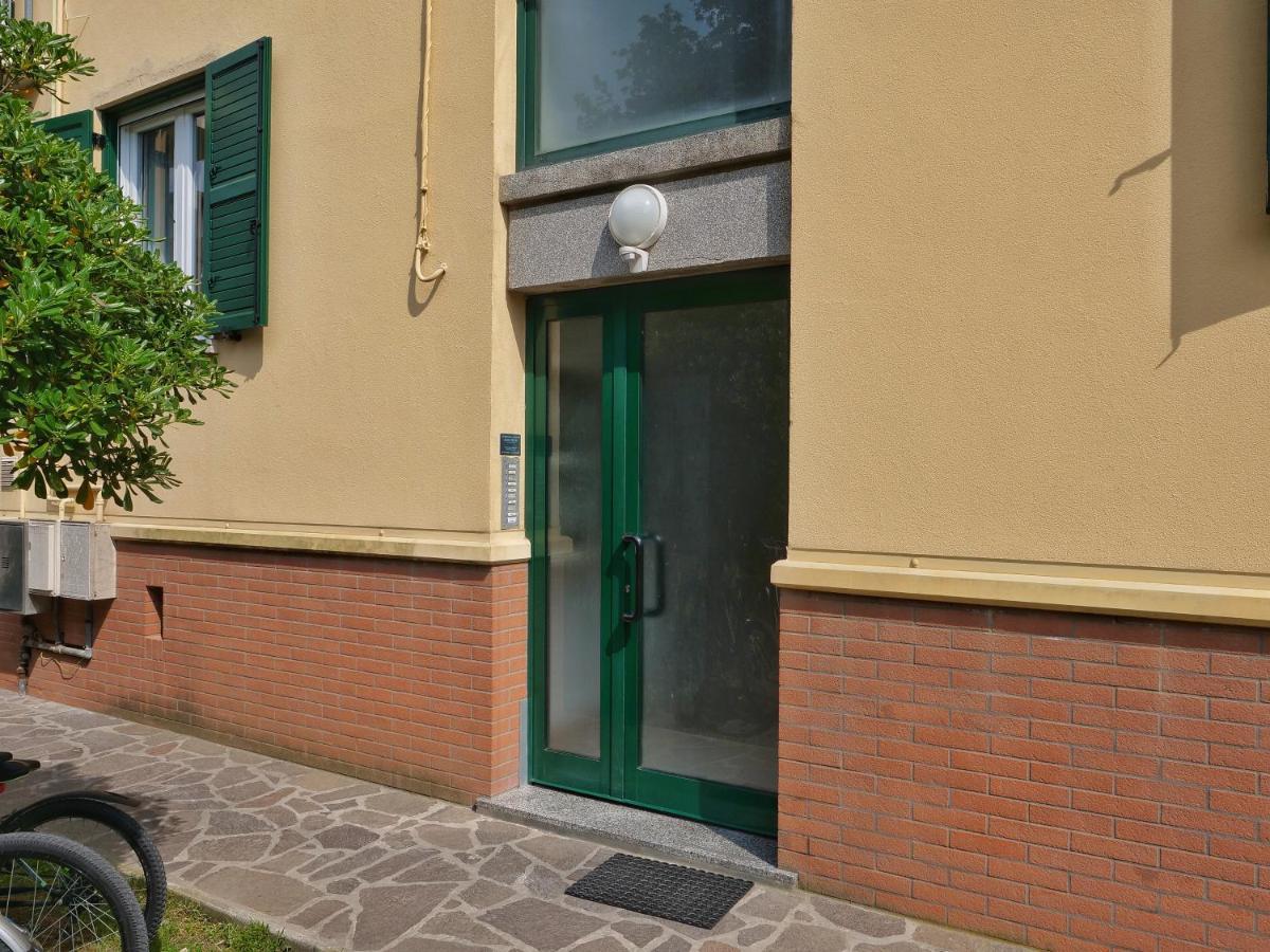 Faro Dell'estate Delizioso Bicamera Con Posto Auto Dietro La Apartment